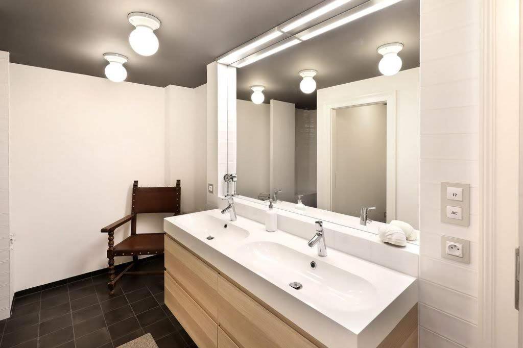 Design Loft 2 Minutes To Wenceslas Square Praga Exterior foto